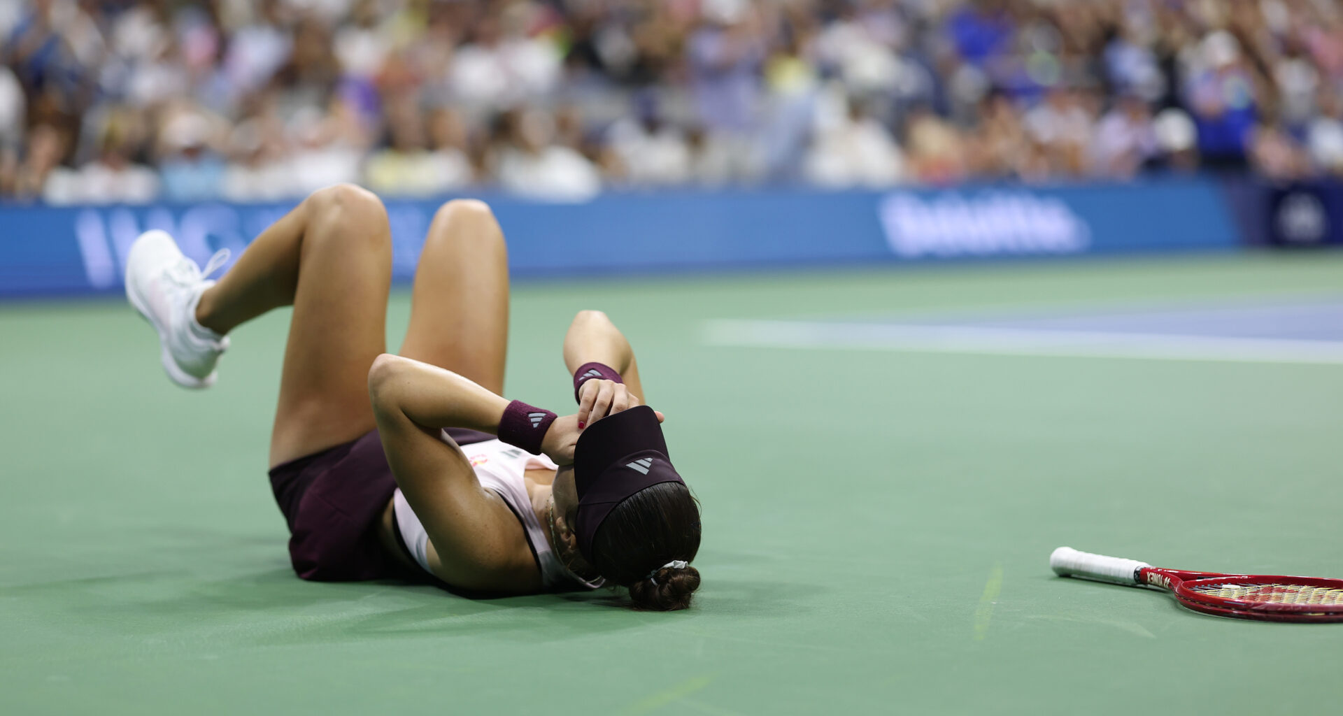 Jovic outlasts Eala in 3 hours to make US Open fourth round for first time