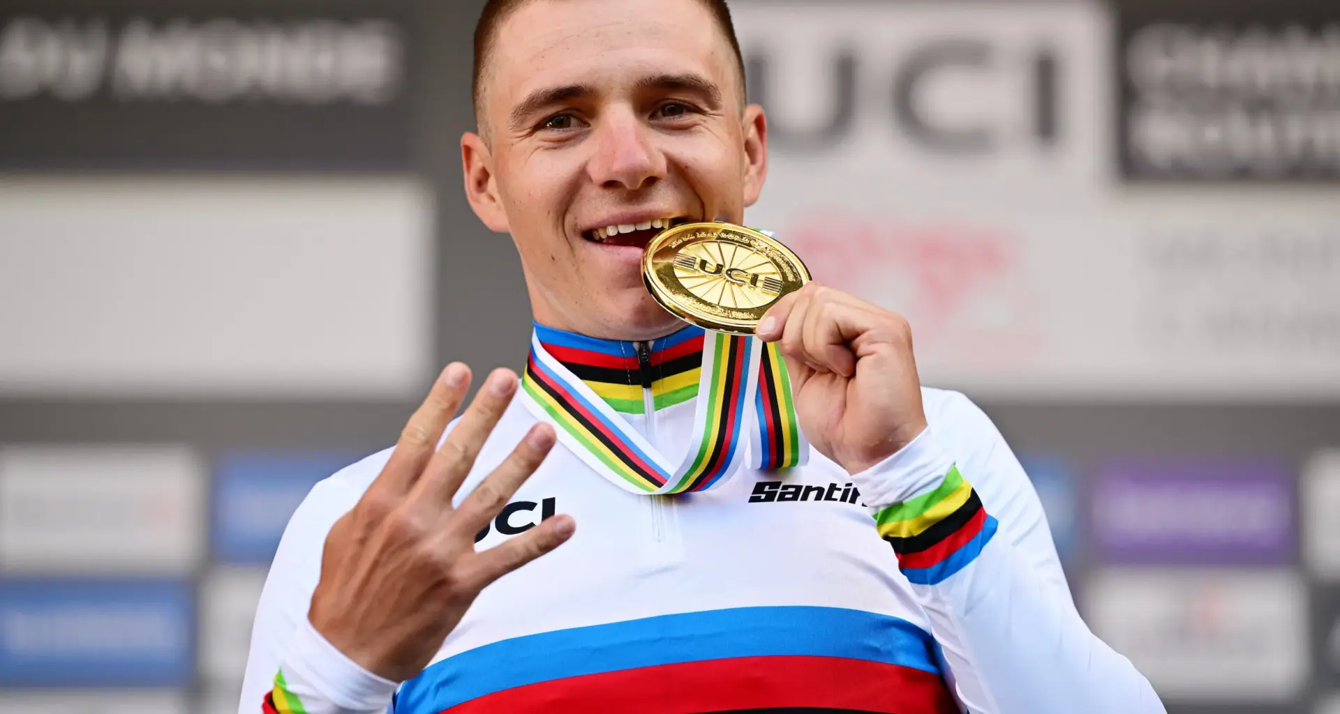 Pro Log: Evenepoel and Reusser defend world ITT titles; Van der Poel wins from 174km solo break; Finlay Tarling Talent Development Scholarship launched