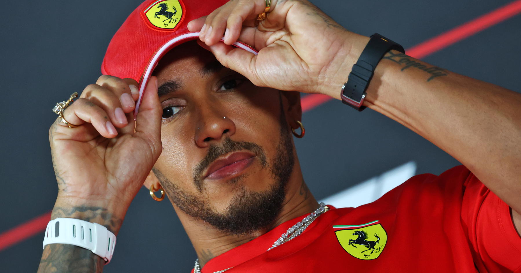 Lewis Hamilton reveals 'light dimming' Ferrari worry