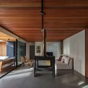 © Aldo Lanzi Cella House / iHouse estudio - Interior Photography, Wood, Beam