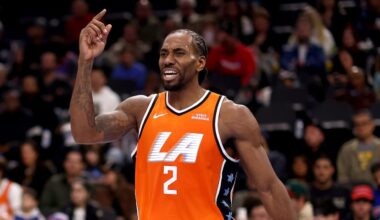 INGLEWOOD, CALIFORNIA - DECEMBER 28: Kawhi Leonard #2 of the Los Angeles Clippers calls for a review during the second quarter against the Detroit Pistons at Intuit Dome on December 28, 2025 in Inglewood, California. (Photo by Katelyn Mulcahy/Getty Images)