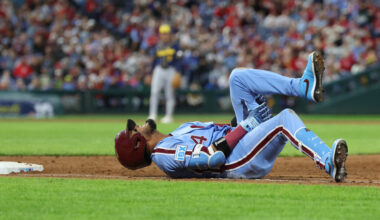 Phillies' Luis Arraez Removed With Apparent Injury
