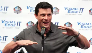 Meet 49ers vs. Rams Netflix broadcast team for NFL Australia game, from Luke Kuechly to Tom Pelissero image