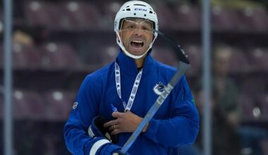 Canucks' Malhotra leads by example at energizing camp