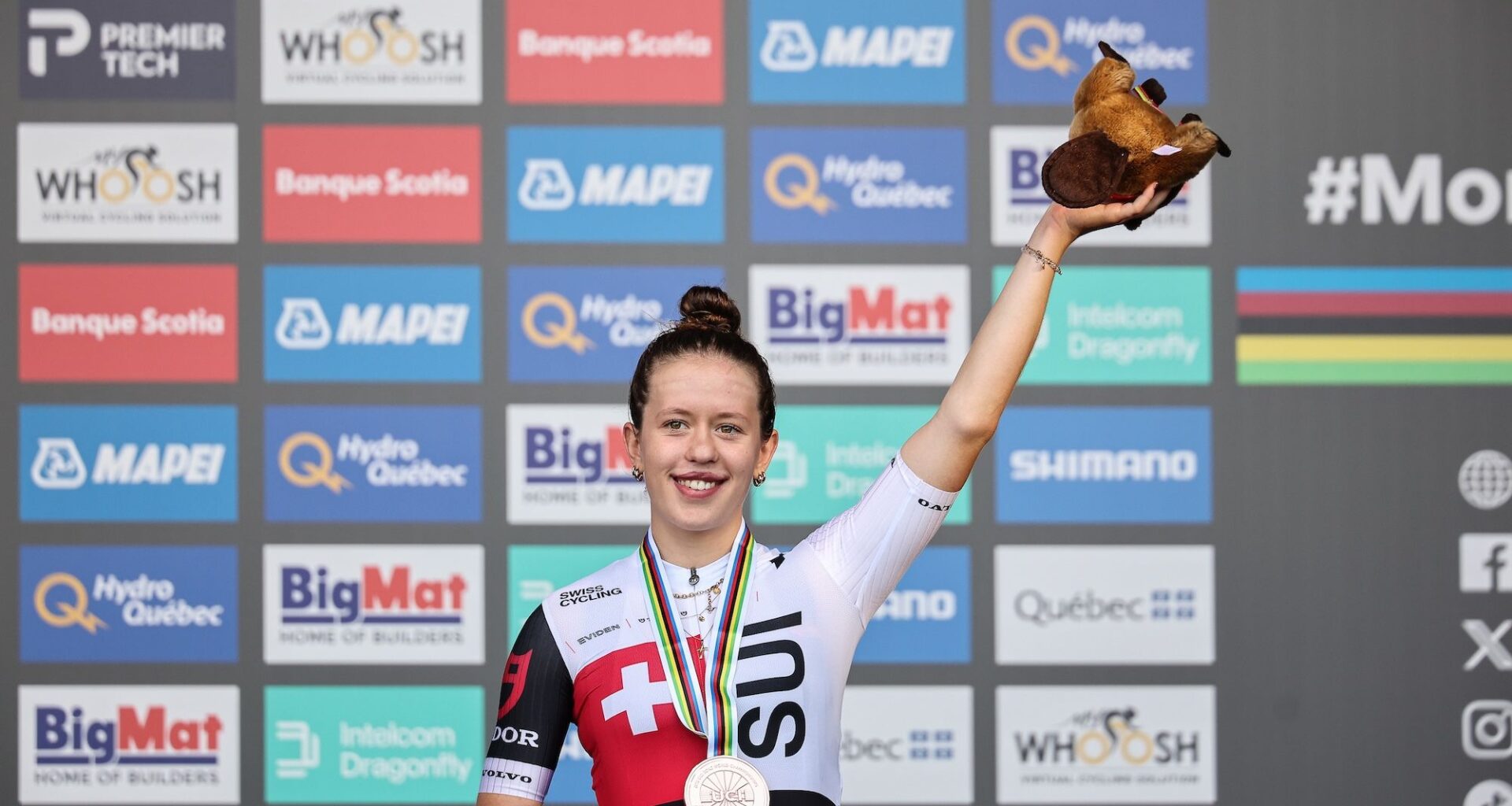 Emerging Swiss star Anja Grossmann split between cheering for home squad and 'biggest idol' Demi Vollering in elite women's road race at Montreal Worlds