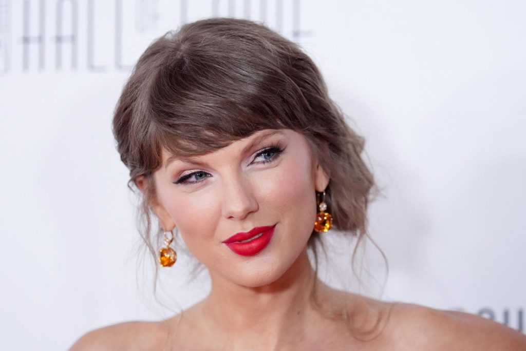 Taylor Swift Launches Cryptic Countdown Clock After Dropping '0' Clues