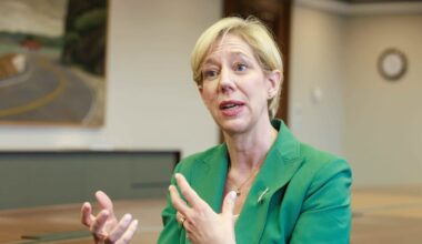 Inside Economics: If the economy still sucks, why is the RBNZ hiking rates?