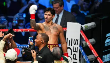 Abass Baraou BEATS Hometown Hero Santillan, Takes WBO Title