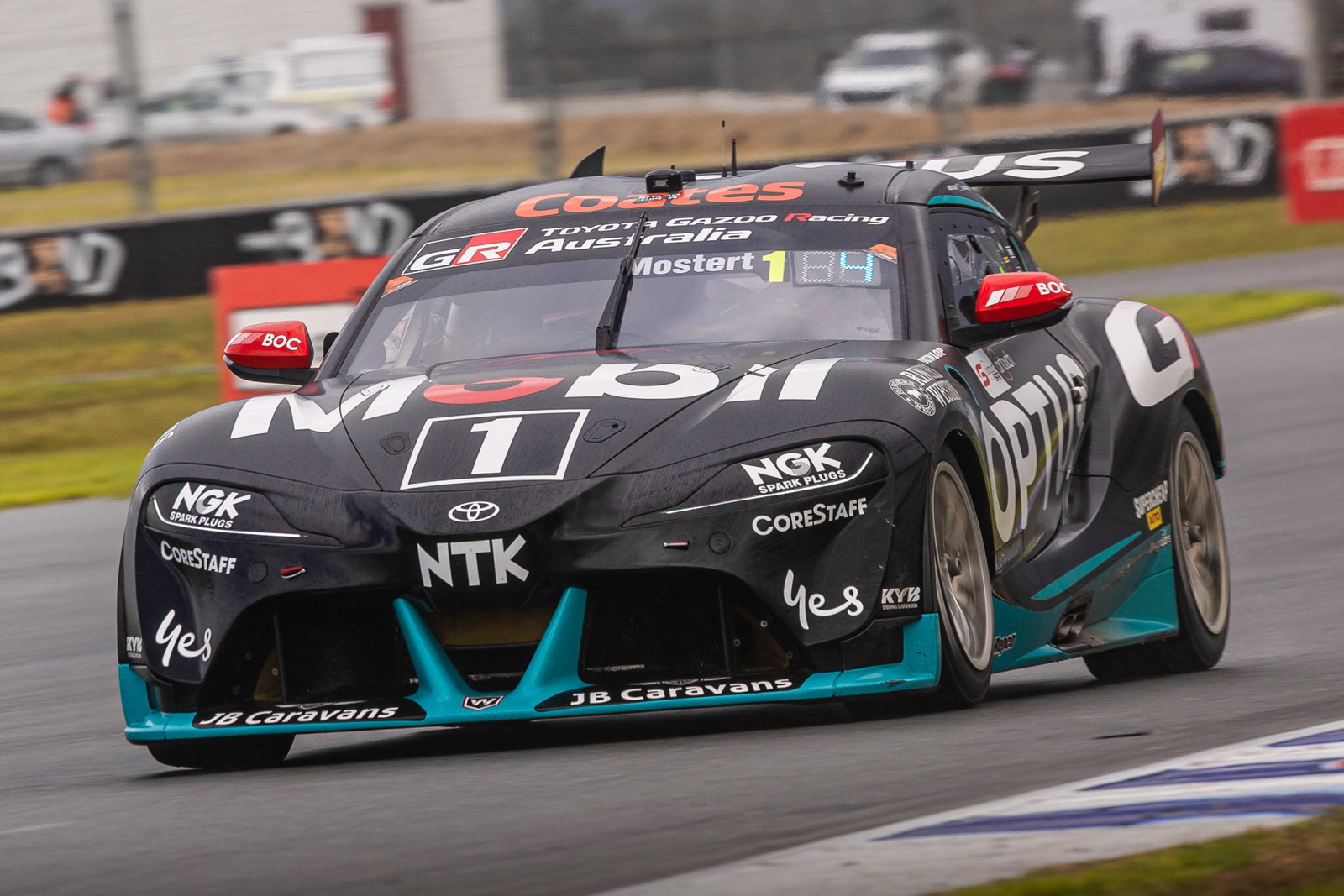 Mostert/Coulthard master wet weather to win The Bend 500