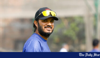 ‘A totally sane person can’t be a fast bowler’