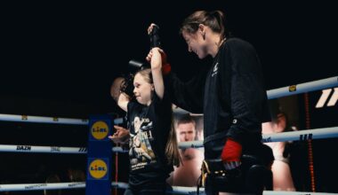 Katie Taylor Makes Young Fans Dream Come True