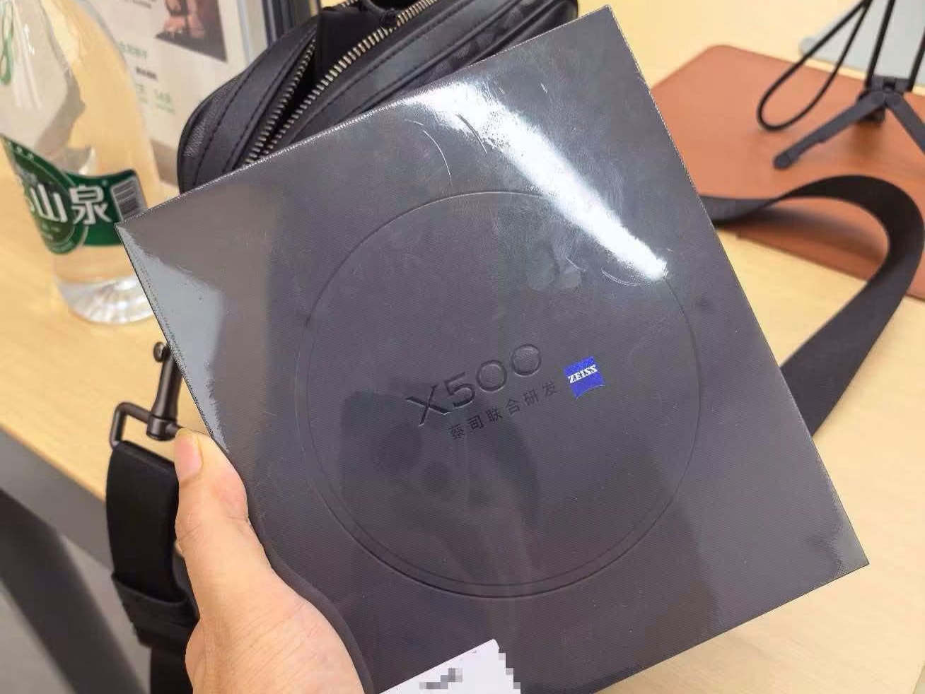Unreleased Vivo X500 appears in hands-on photos