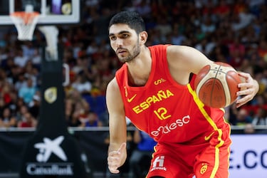 The NBA speaks Spanish, too - and it does so with pride