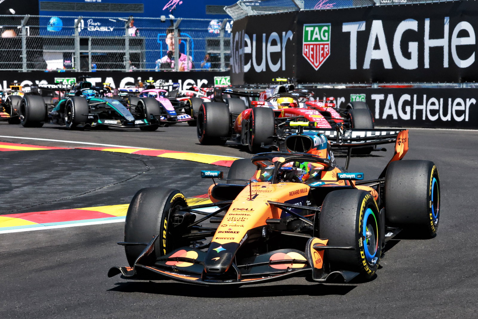 F1 approves shorter grands prix for 2027