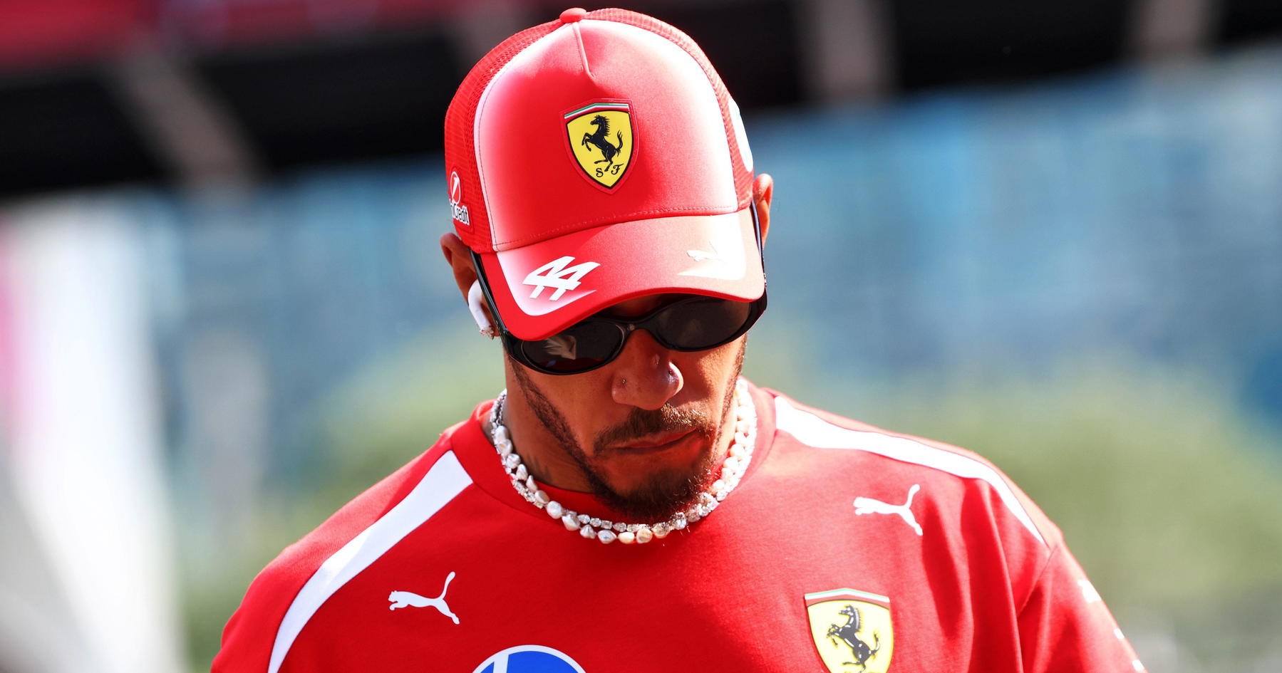Lewis Hamilton reveals Middle East stance as Red Bull confirm 2027 driver line-up - RacingNews365 Review