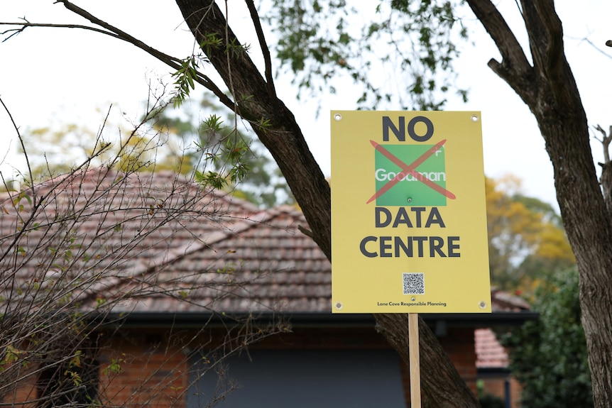 A sign outside a house saying "No Goodman Data Centre".
