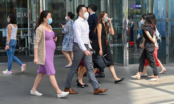 Most employers in Asia’s richest country plans hiring freeze next year