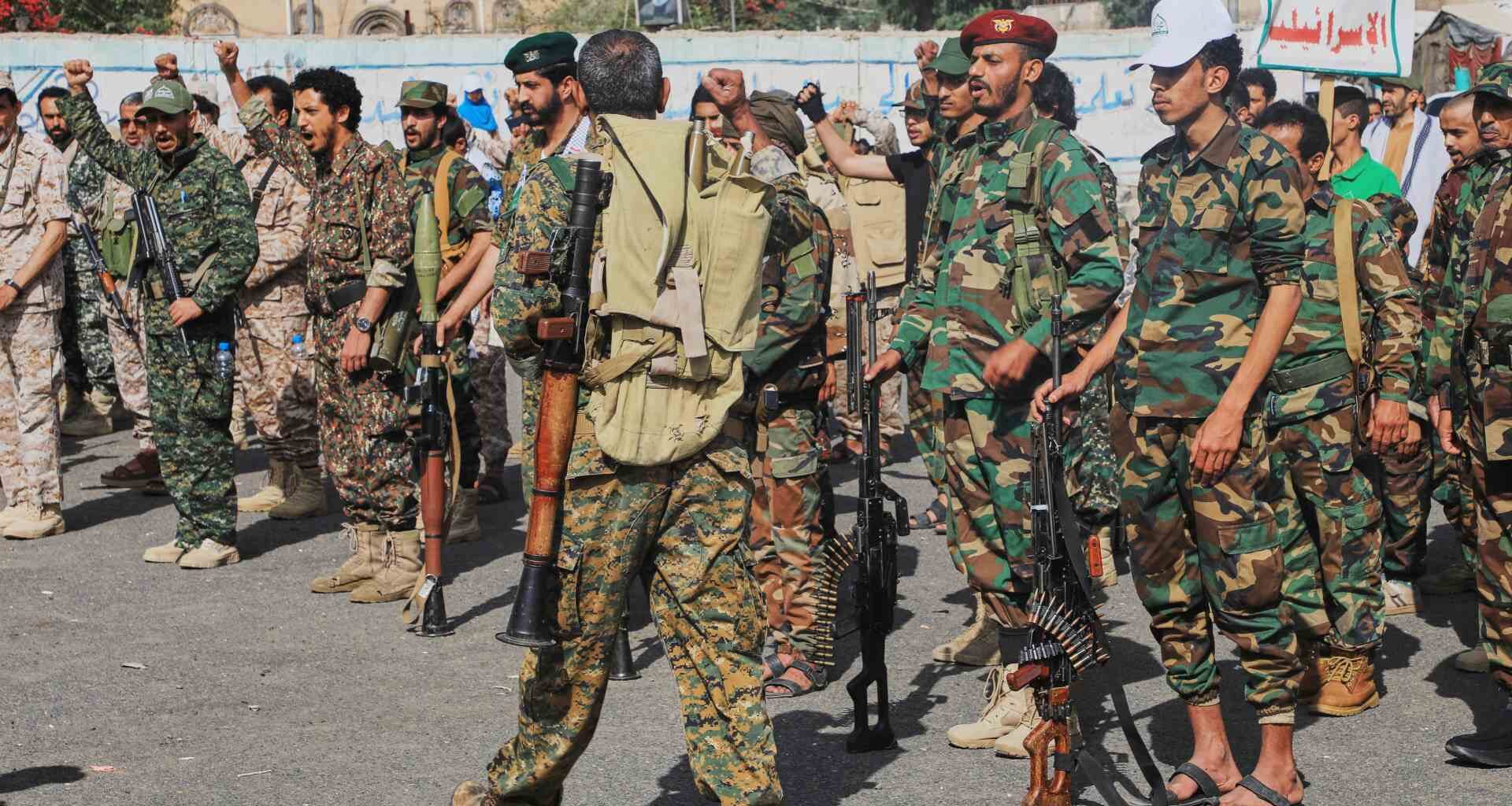 Yemen government forces say Houthi ‘members, vehicles’ targeted in Mocha | Houthis News