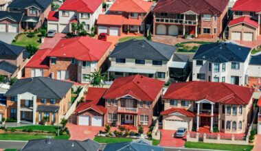 Victoria, NSW lose more than $130b in household property wealth while all other states 'haven't seen a downturn at all'