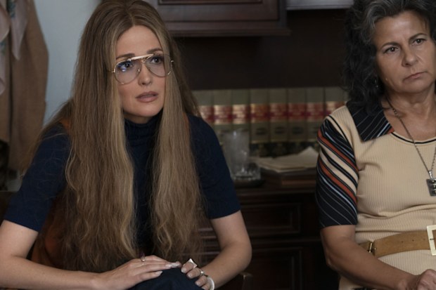 This image released by FX shows Rose Byrne as Gloria Steinem, left, and Tracey Ullman as Betty Friedan in a scene from the miniseries "Mrs. America."