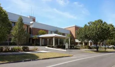 In Australia, Cruse seeks compensation over alleged hospital abuse — ABC News Australia