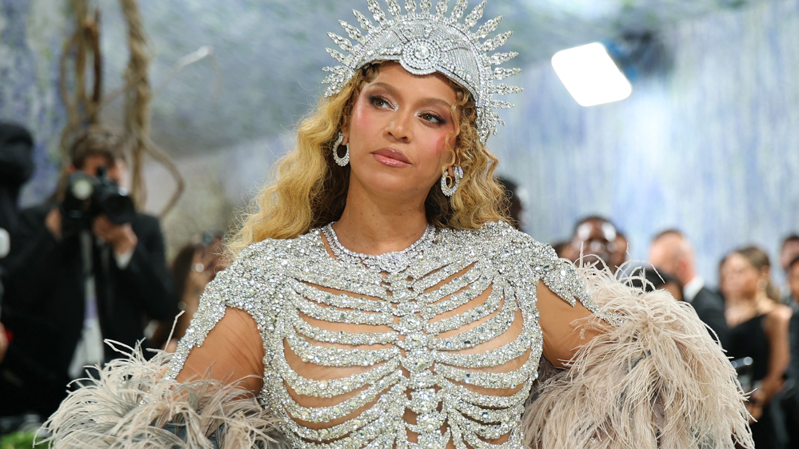 Beyonce Is Selling a Limited Edition Wooden Box for $948