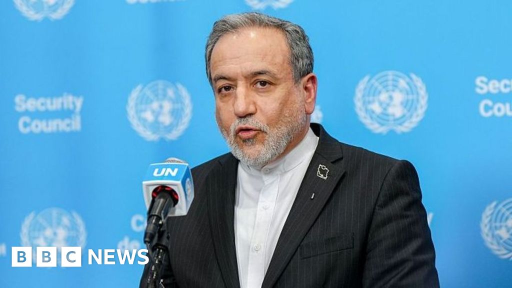 Iran offers US deal to reopen Strait of Hormuz in seven days - BBC
