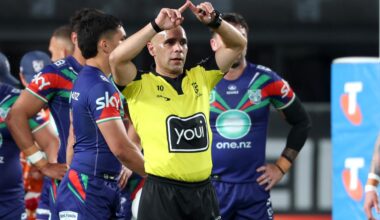 NRL 2026: Bottles thrown at ref Ashley Klein after controversy in Knights semi-final win over Warriors, Bunker decisions, video, latest news