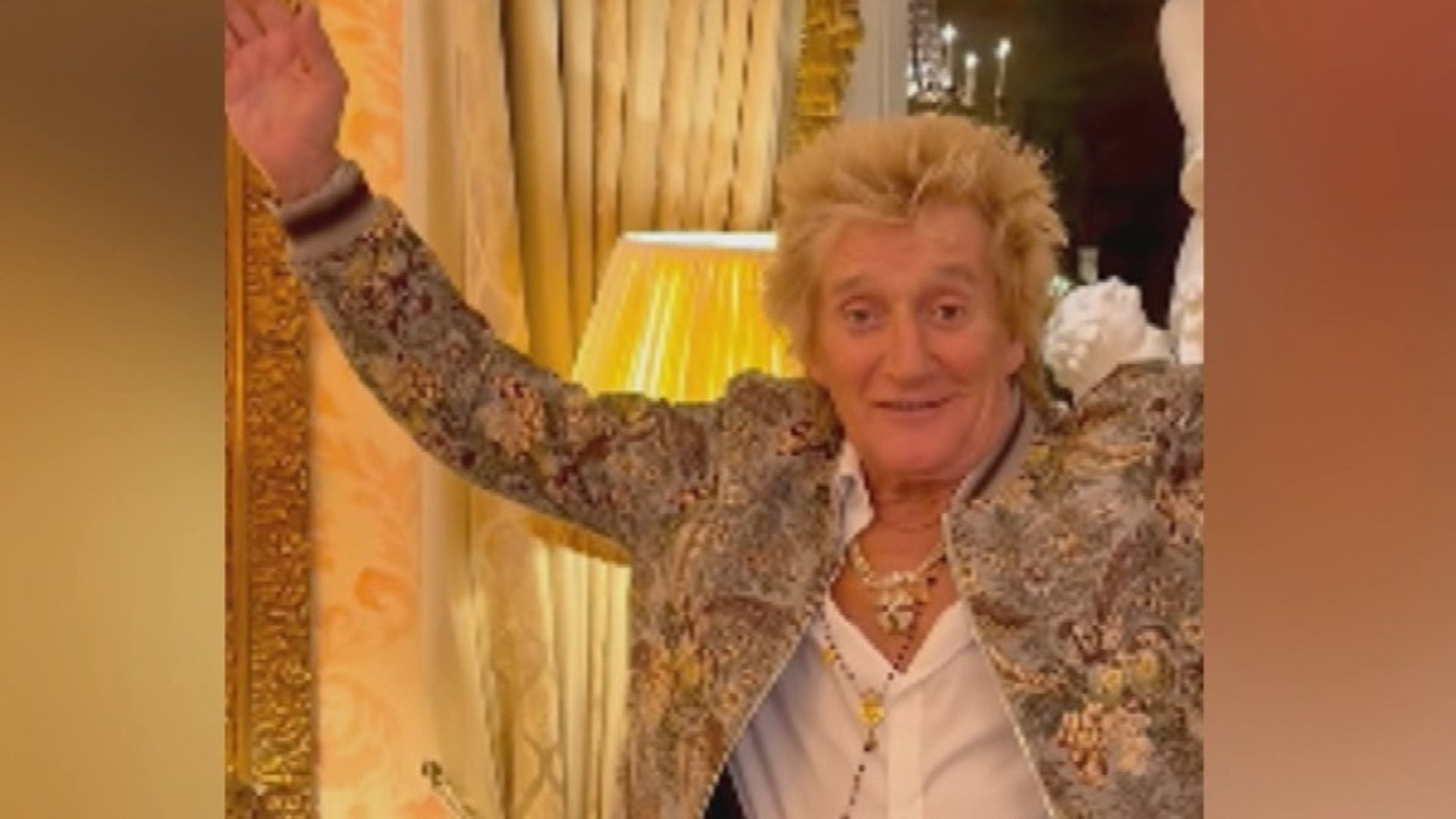 Rod Stewart unveils final tour