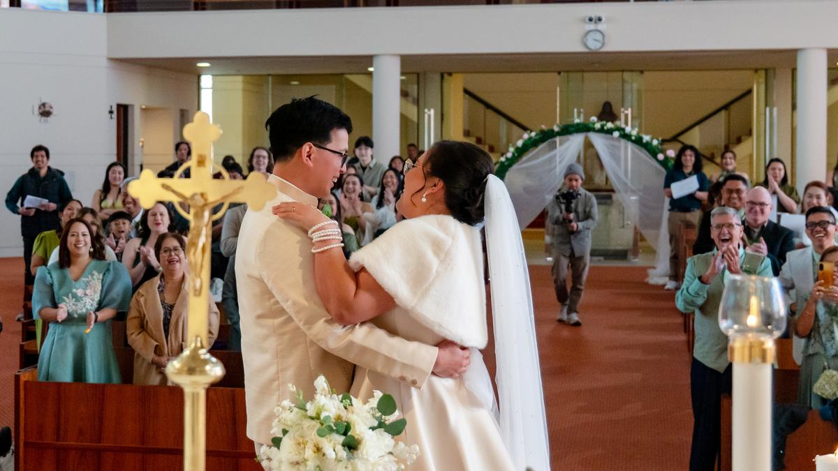 Wedding of the week: Couple emigrated to Australia as roommates and ended up married