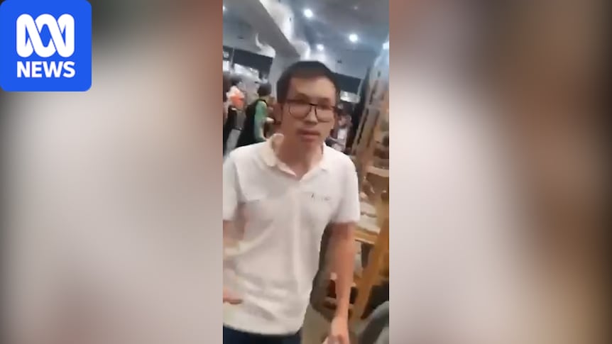 Man banned from Oz Comic-Con after biting incident in Brisbane