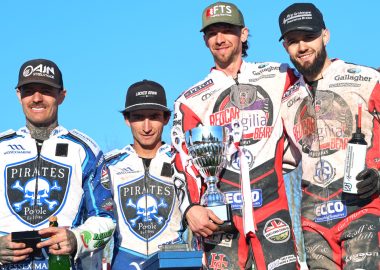 PIRATES STAGE PAIRS SPECTACULAR – British Speedway Official Website