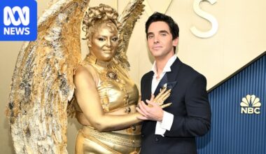 Emmys 2026 red carpet: Stars of nominated shows begin to arrive in style - ABC News & Headlines – Australian Broadcasting Corporation