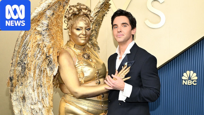 Emmys 2026 red carpet: Stars of nominated shows begin to arrive in style - ABC News & Headlines – Australian Broadcasting Corporation