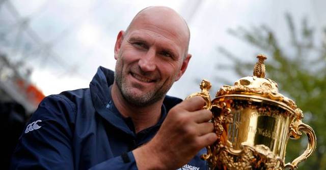 England rugby great Dallaglio to auction off his World Cup winner's medal