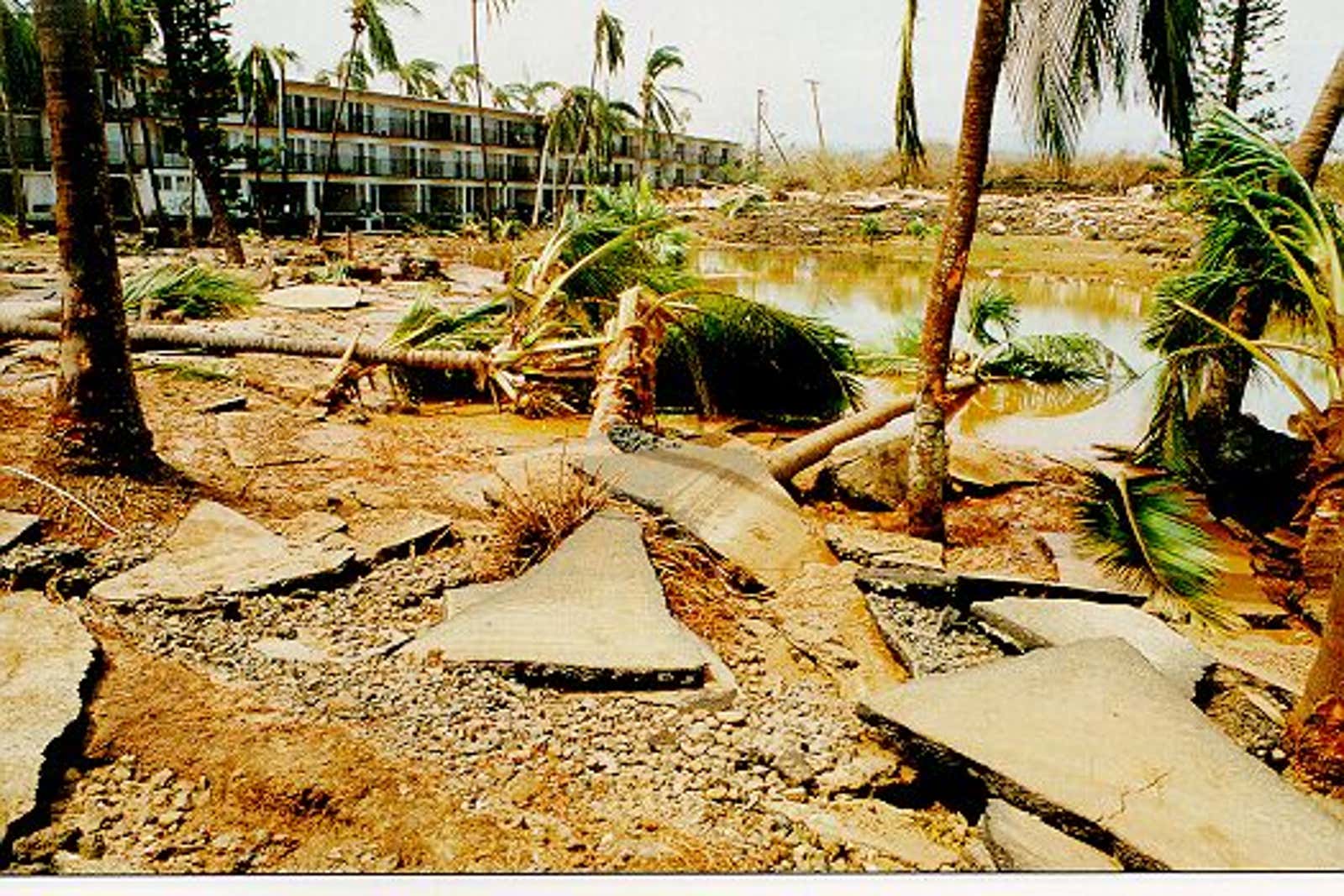 Hurricane Iniki 1992