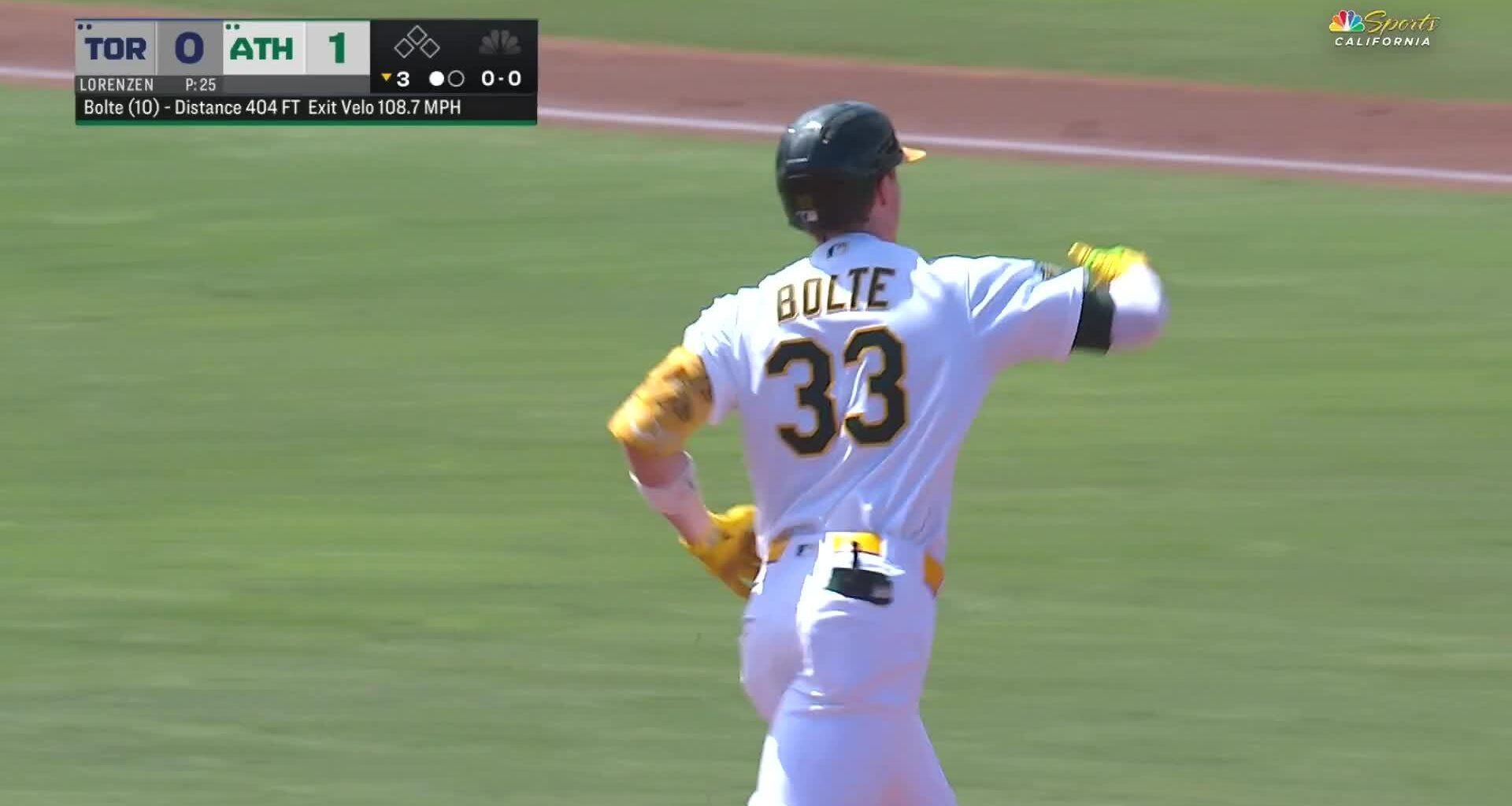 Henry Bolte's homer in the 4th inning helps Athletics beat Blue Jays 2-0