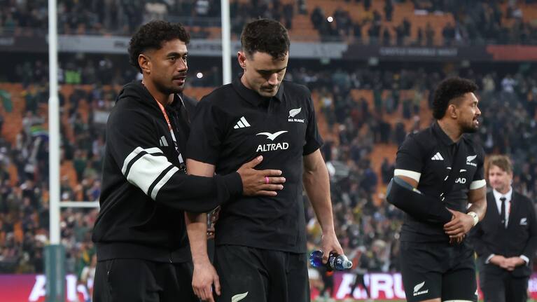 Emoni Narawa consoles Will Jordan, with skipper Ardie Savea showing signs of his injury in Soweto.