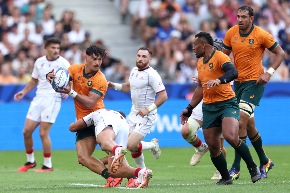 Petaia back from Wallabies wilderness as Kiss explores outside back options