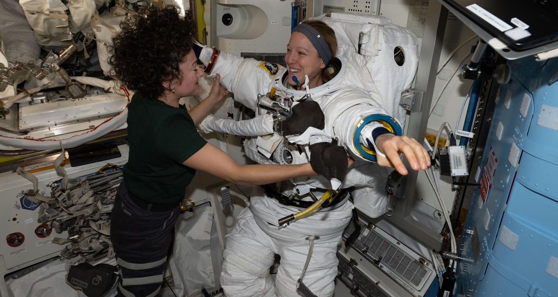Watch 2 astronauts take 6th-ever all-female spacewalk today