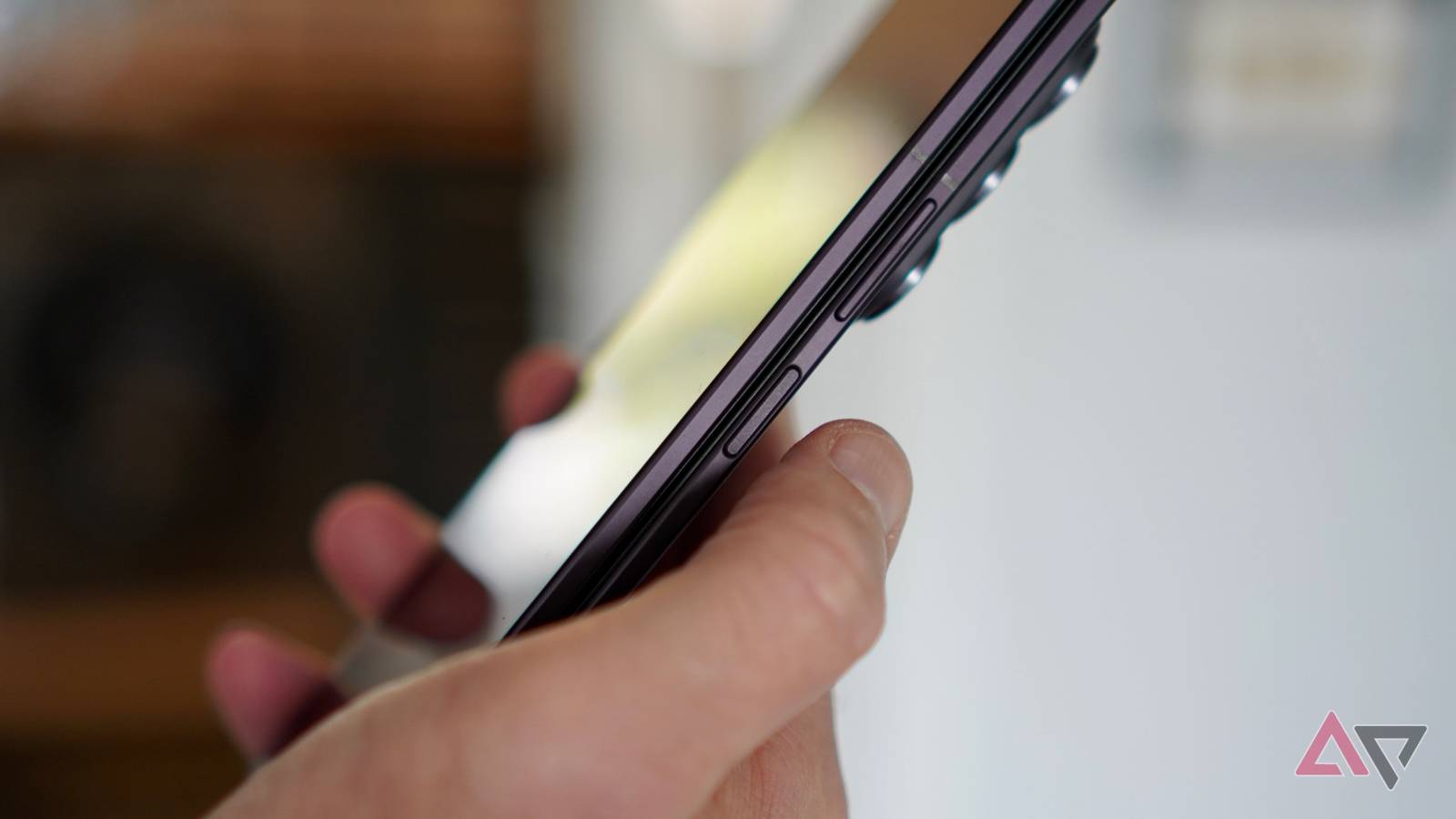 Why Samsung's side-mounted fingerprint sensor beats every under-display option I've tested