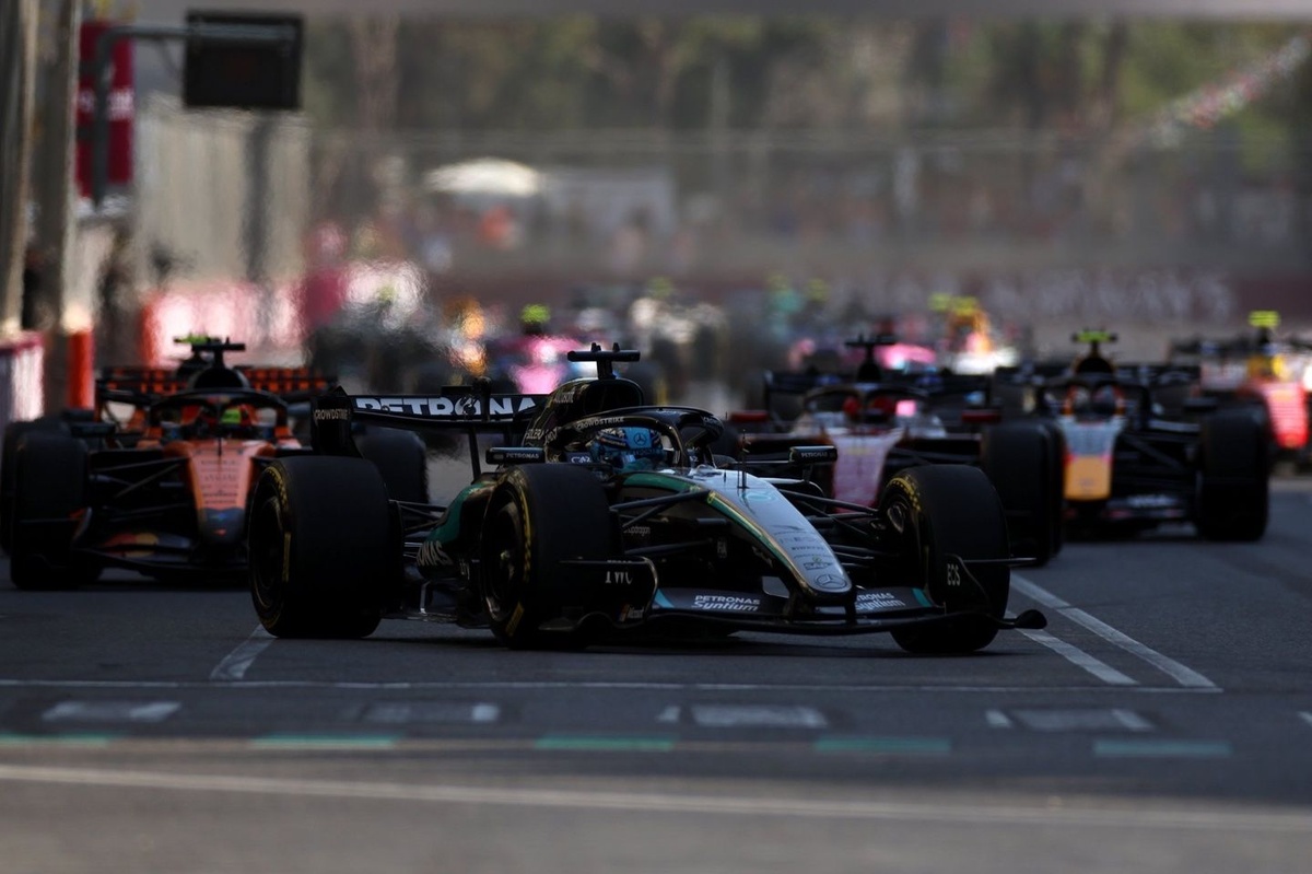 LIVE: F1 Azerbaijan GP updates - Russell holds off Verstappen for victory | Live text