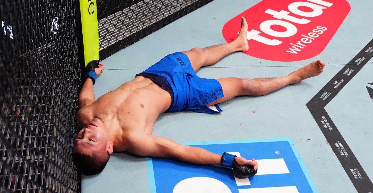 Osmanli accuses Akylbek of faking injury in TUF finale DQ