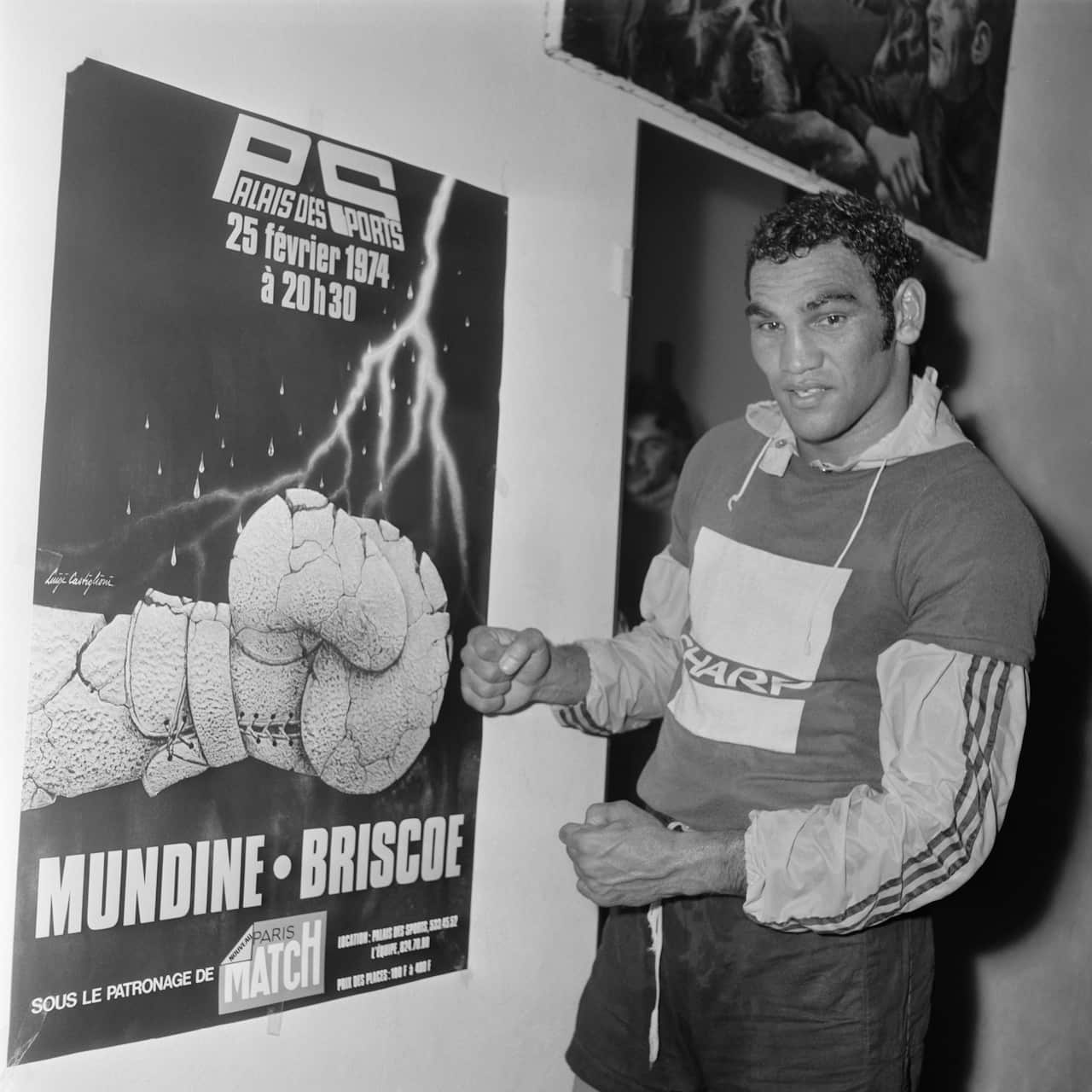 Boxing - Tony Mundine