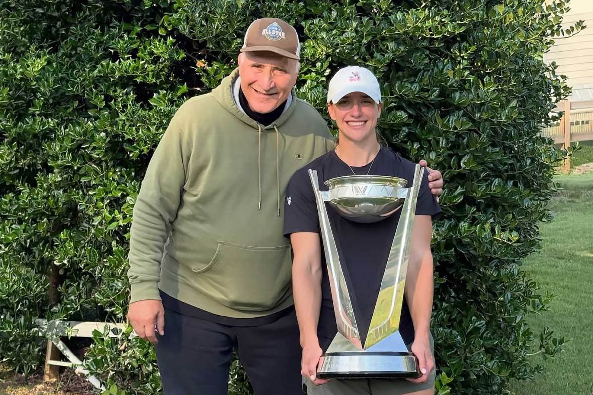 Hayley Scamurra hosts Walter Cup Day in Maryland, hopes experience inspires young female athletes in area: ‘Just like the boys having the Stanley Cup to look up to’