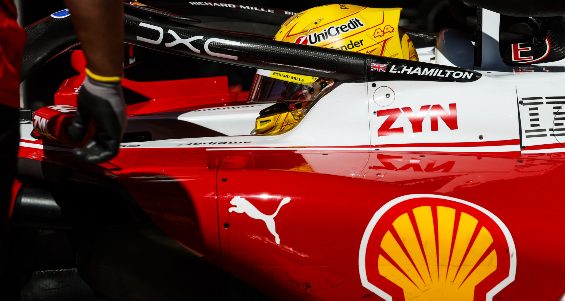 Hamilton draws criticism over Madrid practice traffic