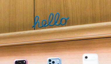 Apple Hides Tiny ‘Hello’ Signs in Stores for Customers to Test iPhone 18 Pro Camera