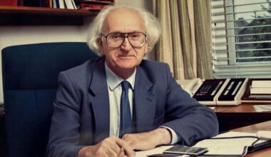 Cyril Hilsum, former GEC research boss and Institute of Physics president, dies aged 101 – Physics World