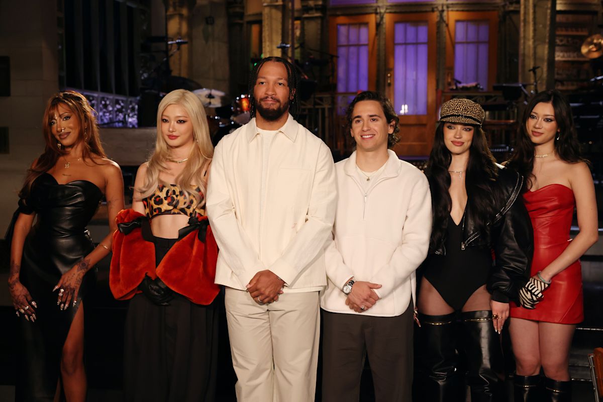 Host Jalen Brunson brings the Knicks to premiere of 'SNL,' with many nods to team's NBA title run