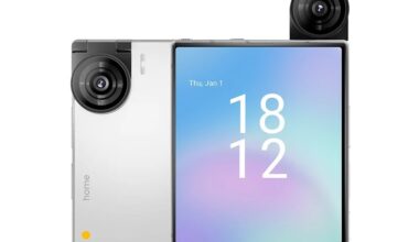 MindOne Pro teardown: Flip-style smartphone with sapphire glass, rotating camera and "global internet"